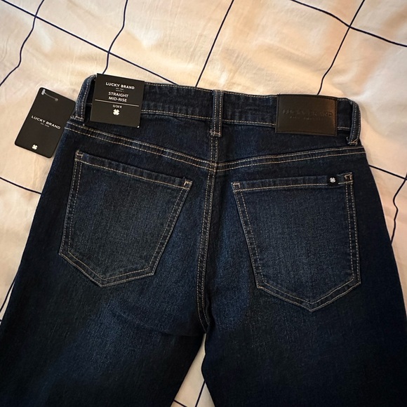 NWT Lucky Brand mid-rise straight jeans, size 25R - Picture 5 of 8